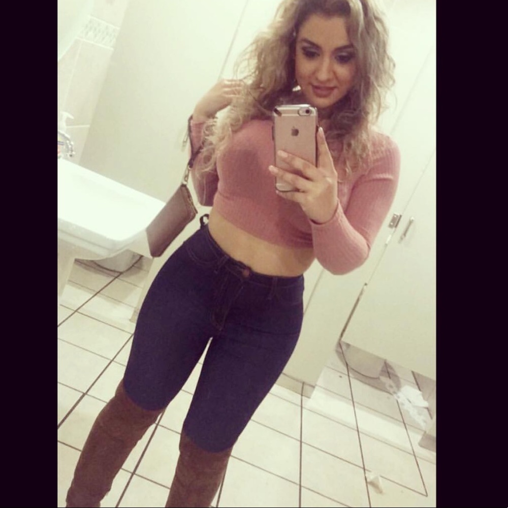High waisted jeans